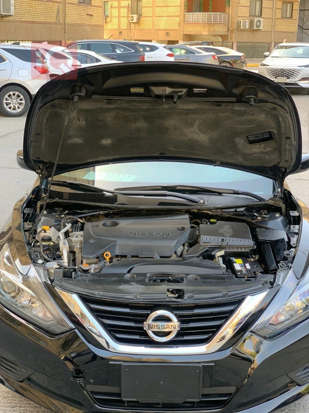 نيسان ألتيما